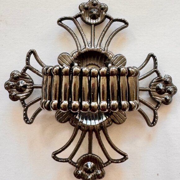 Victorian Goth Cameo Ring - Picture 2 of 2